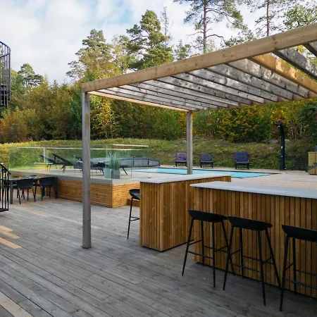 Funkisdrom With Pool Proximity To The Vila