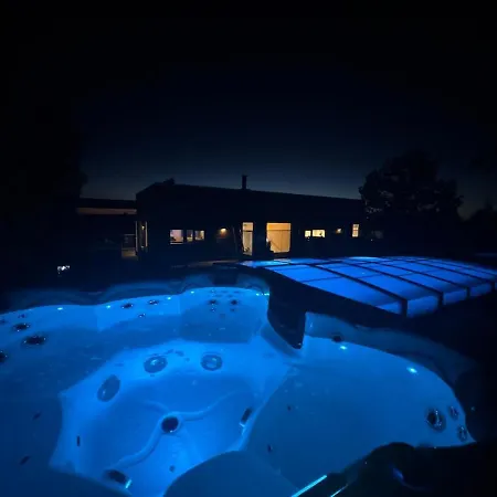Funkisdrom With Pool Proximity To The *