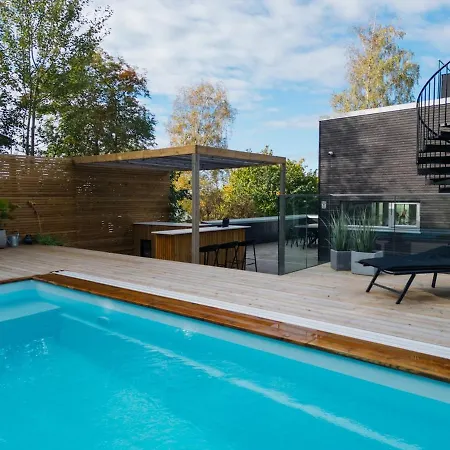 Funkisdrom With Pool Proximity To The Βίλα